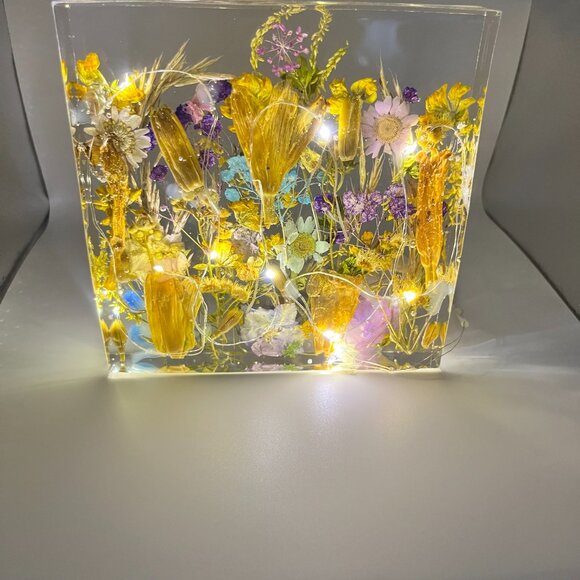 Handmade Resin Flower Block with LED Lights – Dried Floral Night Light | Unique - Picture 6 of 6